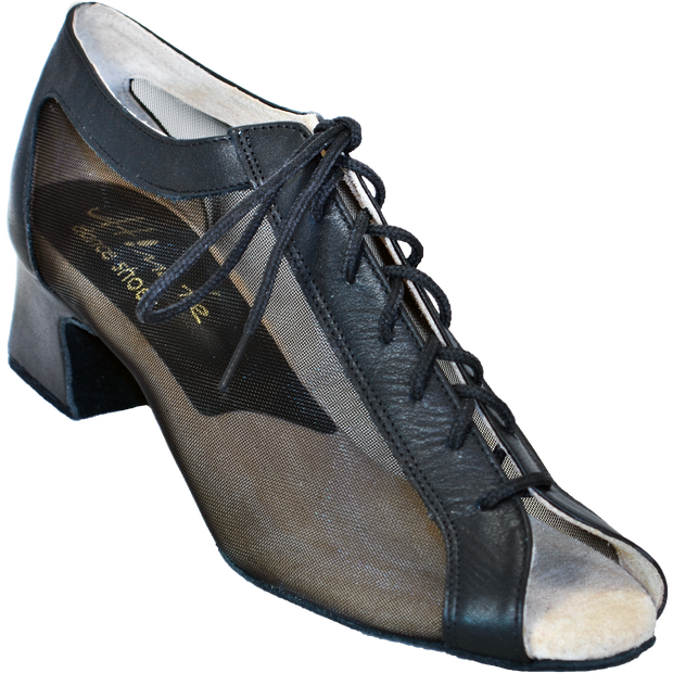 Ultimate Classic - Black Leather